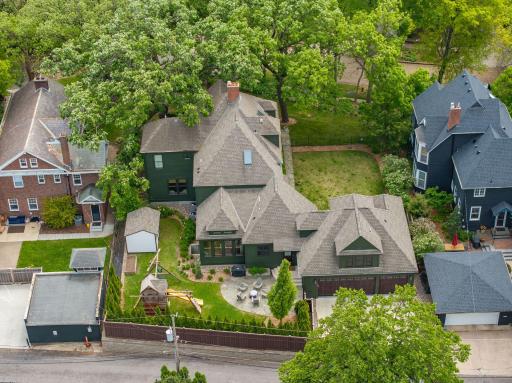 683 Osceola Avenue, Saint Paul, MN 55105