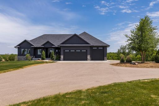 27143 Vergus Avenue, New Prague, MN 56071
