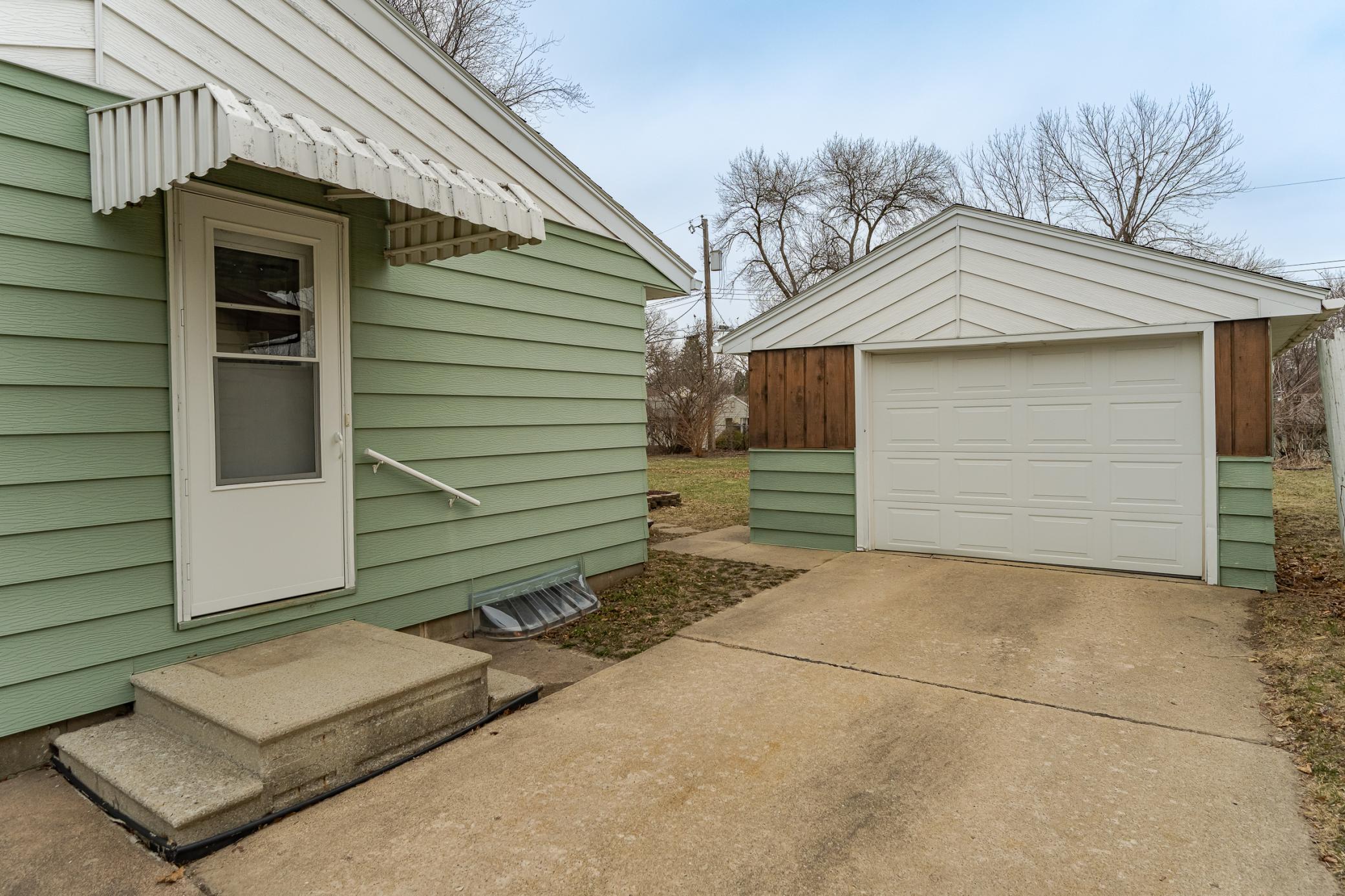 Garage