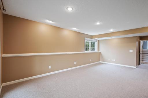 8508 Kirkwood Lane N, Maple Grove, MN 55369