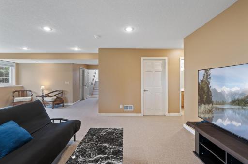 8508 Kirkwood Lane N, Maple Grove, MN 55369