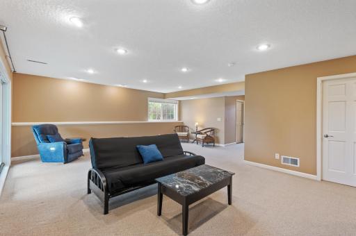8508 Kirkwood Lane N, Maple Grove, MN 55369