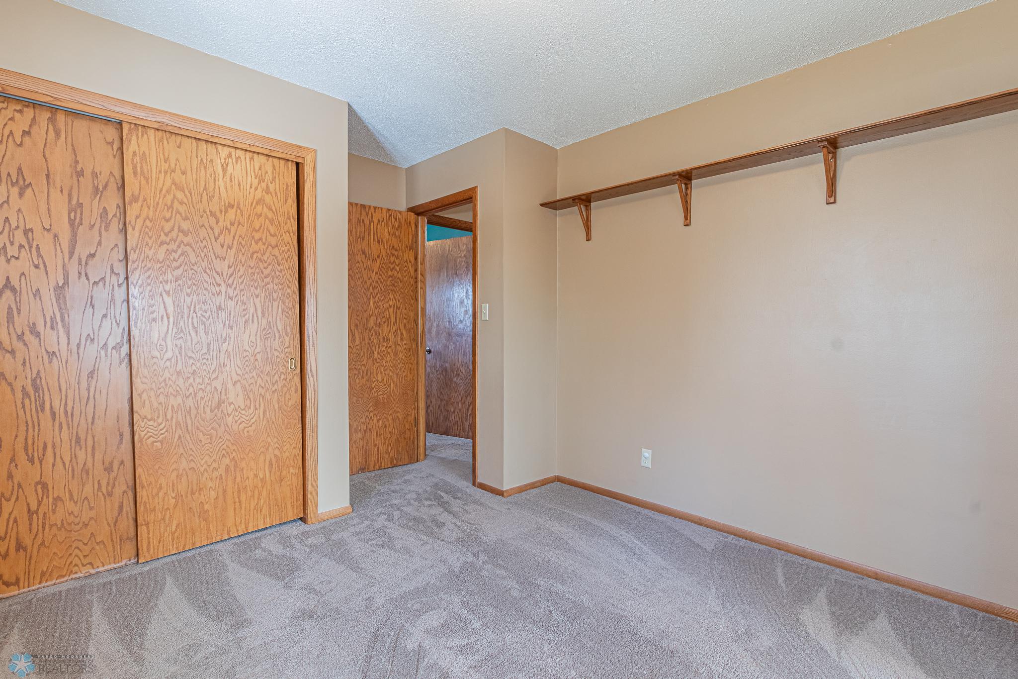1907 18th St South Moorhead -14.jpg
