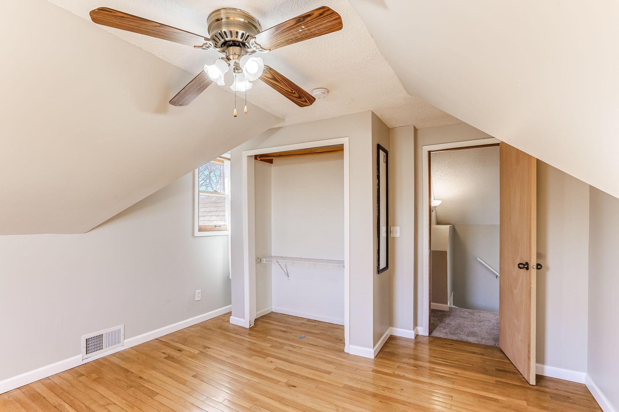 14-web-or-mls-298-W-Cottage-Ave-14.jpg