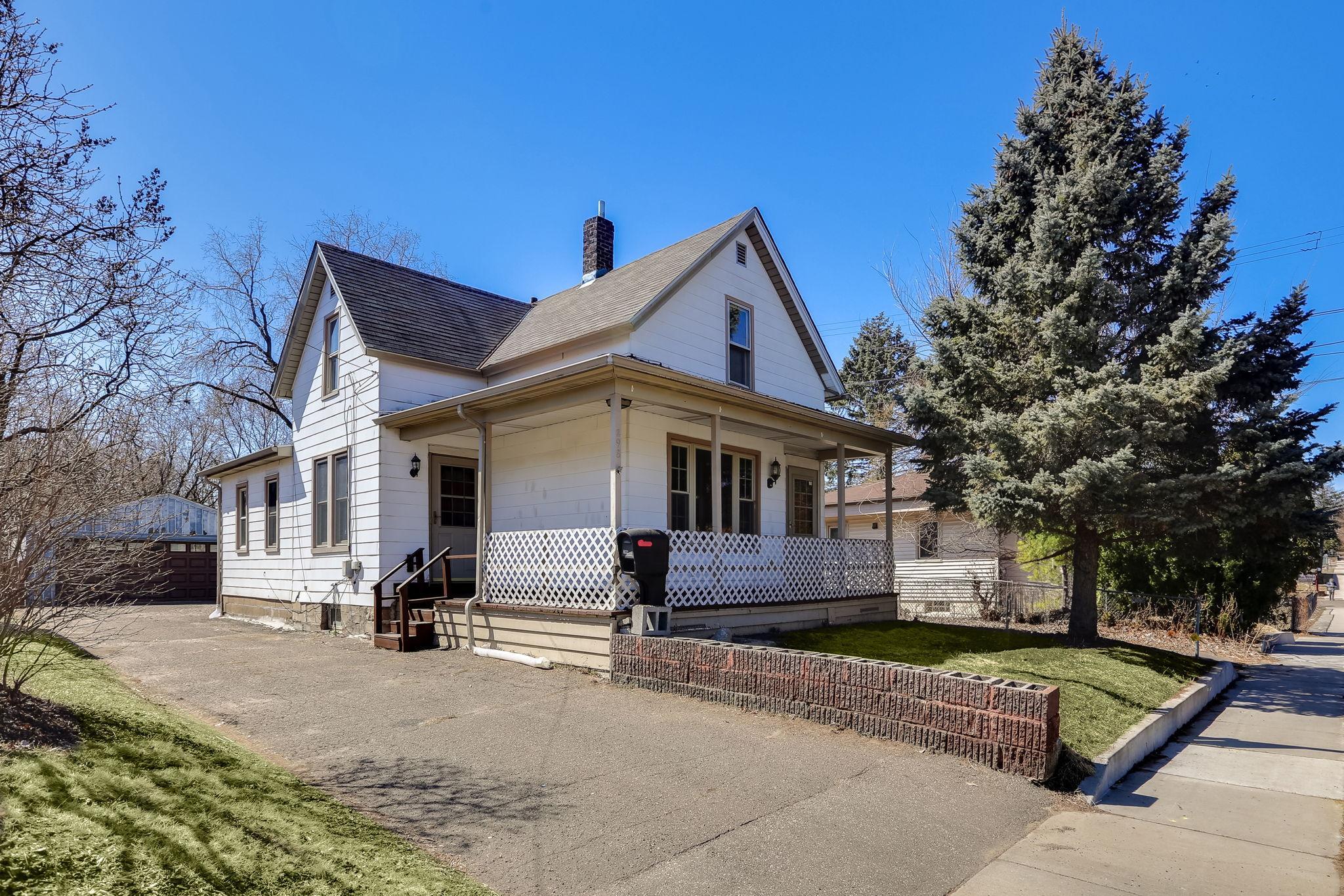 2-web-or-mls-298-W-Cottage-Ave-02.jpg
