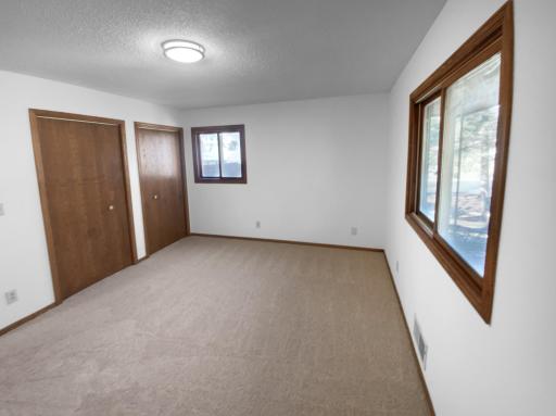 101 Wentworth Place, Burnsville, MN 55337