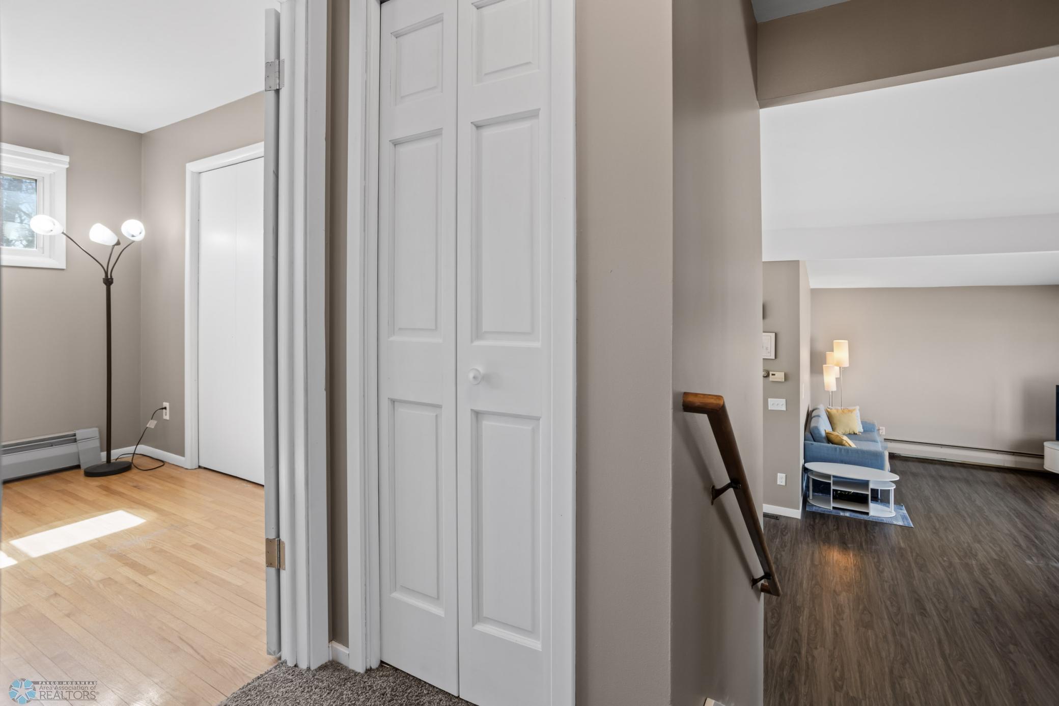 Upper level stairway/hallway