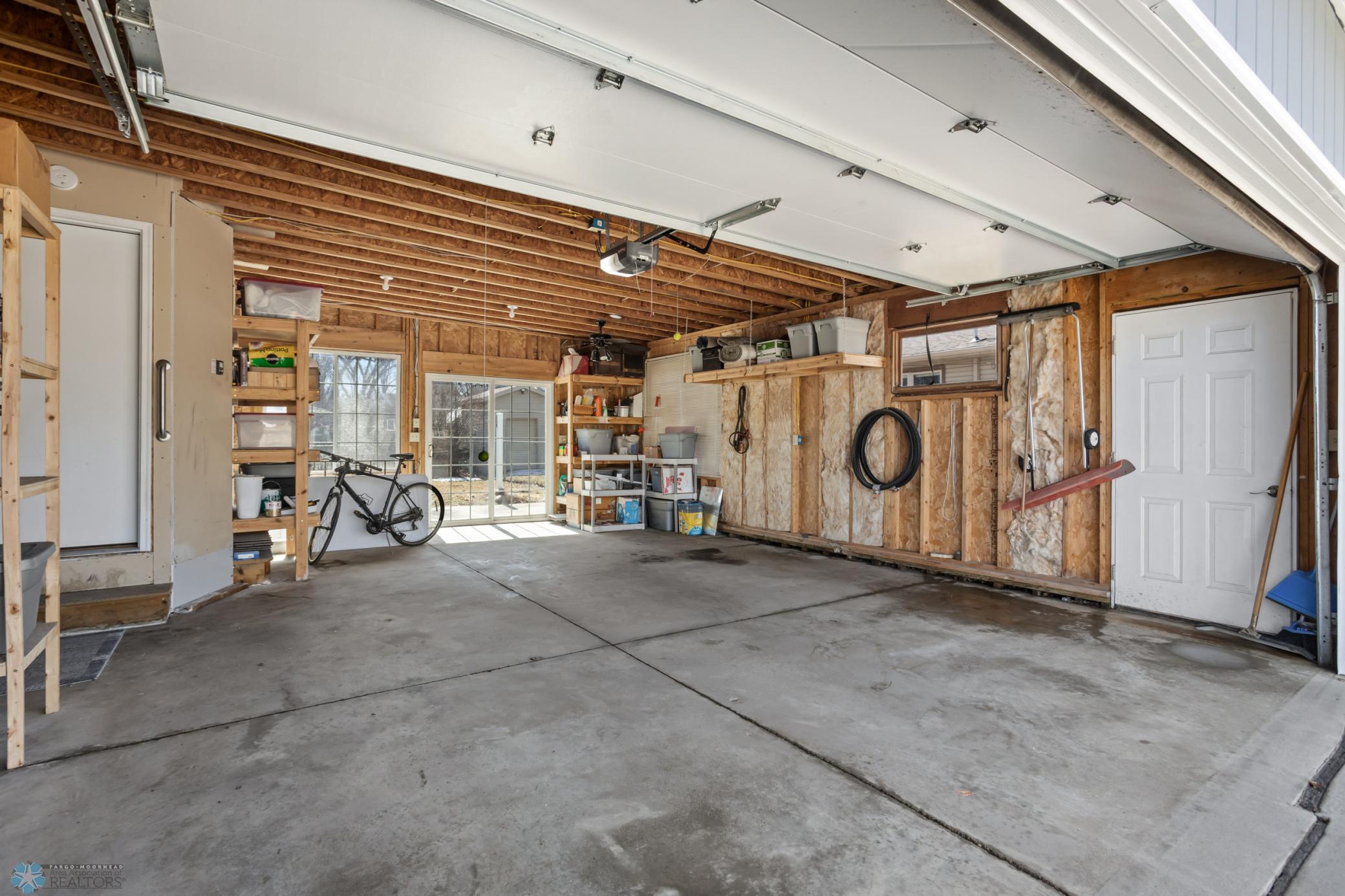 Garage 2