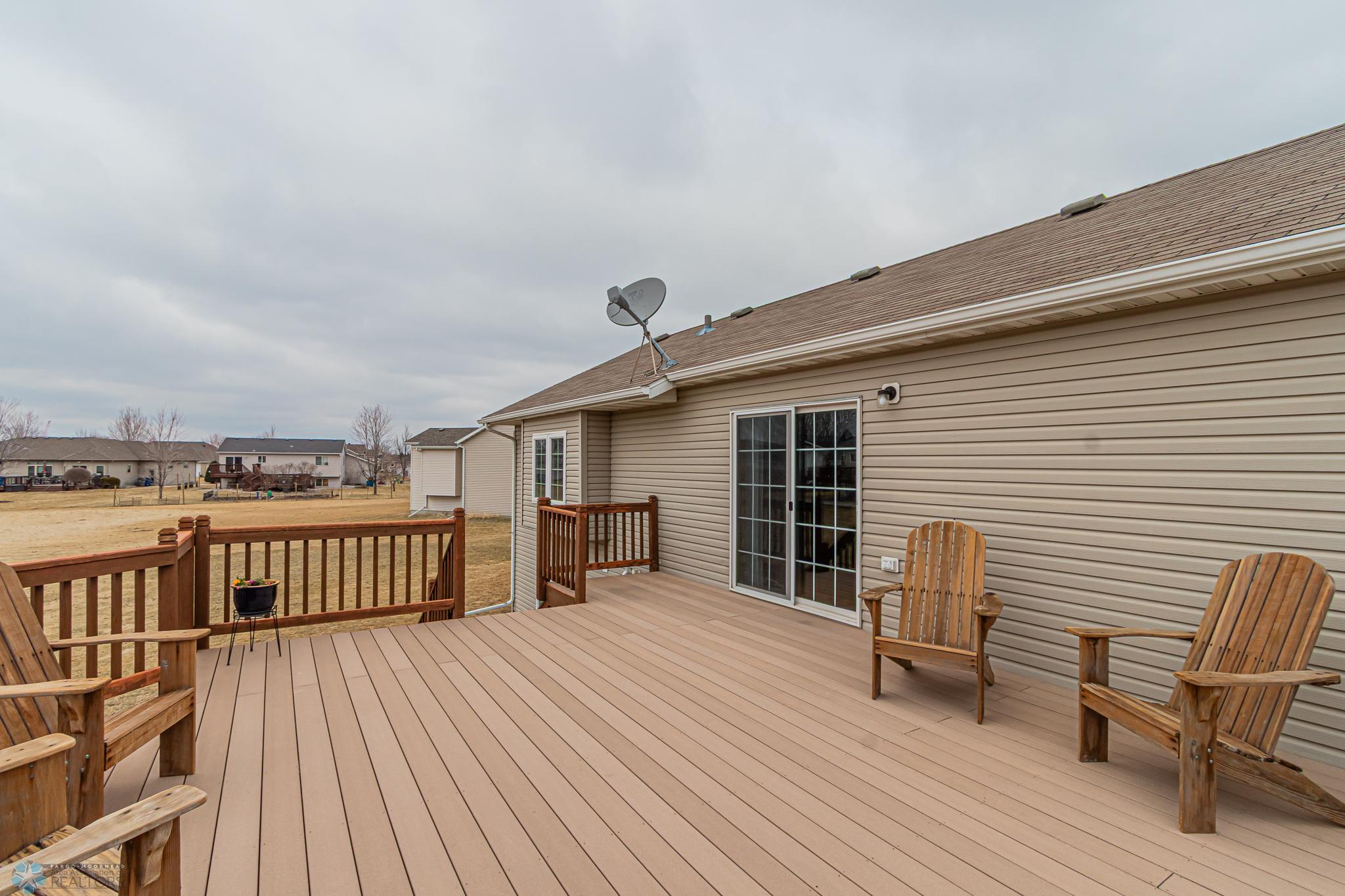 985 32nd St S, Moorhead, MN 56560-35.jpg
