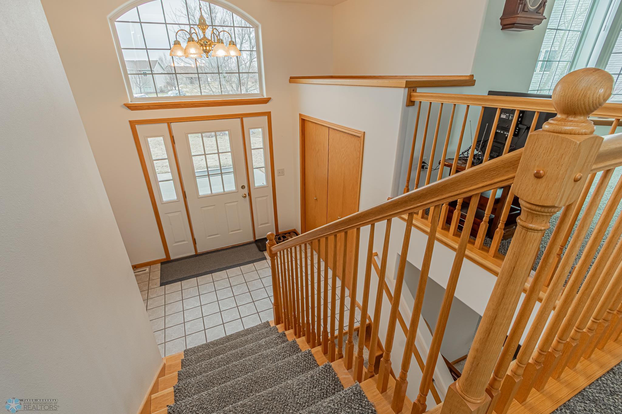 985 32nd St S, Moorhead, MN 56560-02.jpg