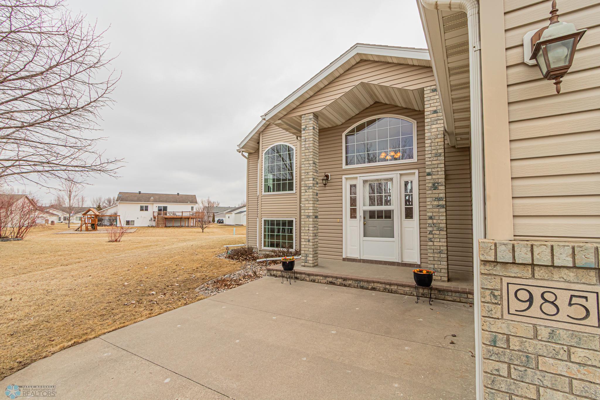 985 32nd St S, Moorhead, MN 56560-28.jpg