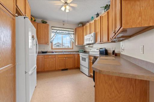 111 Garner Circle, Montrose, MN 55363