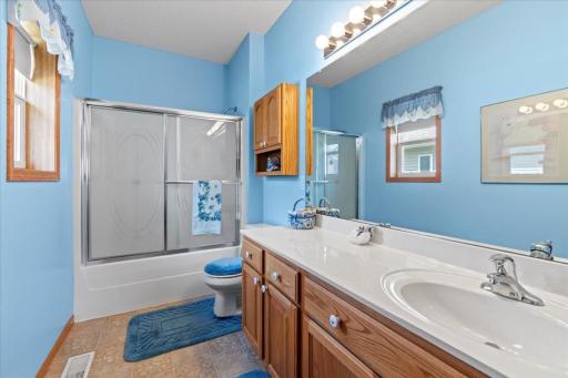 111 Garner Circle, Montrose, MN 55363