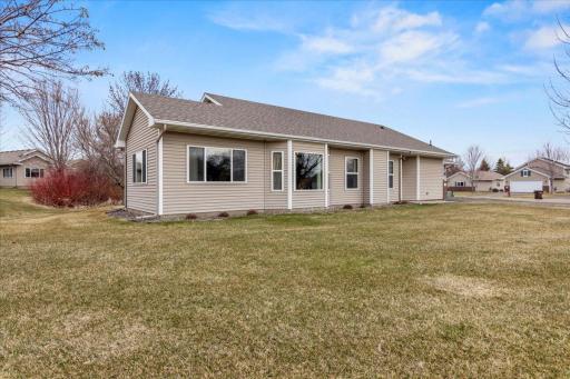 111 Garner Circle, Montrose, MN 55363