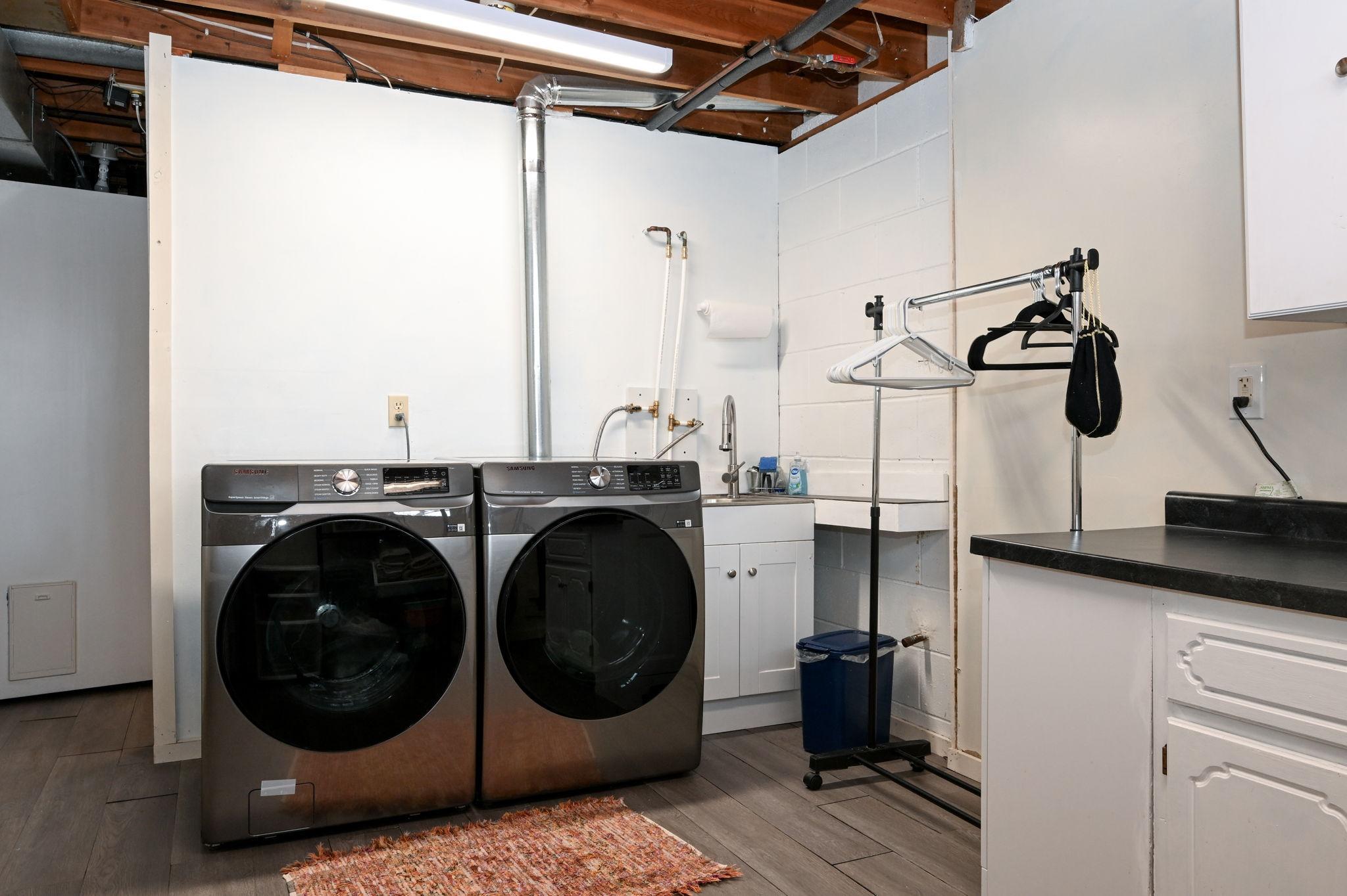 31-web-or-mls-14605 43rd Ave N 031Full.jpg