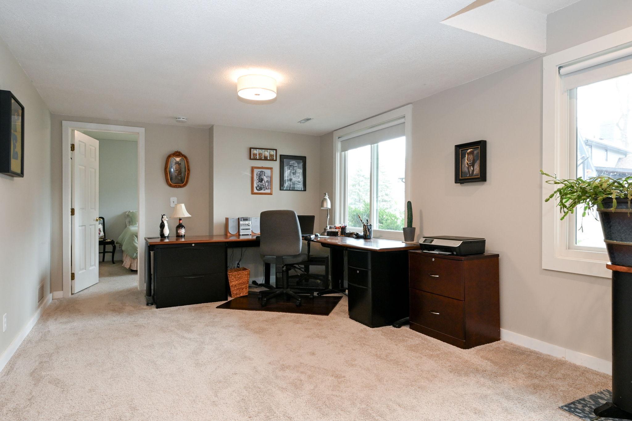 28-web-or-mls-14605 43rd Ave N 028Full.jpg