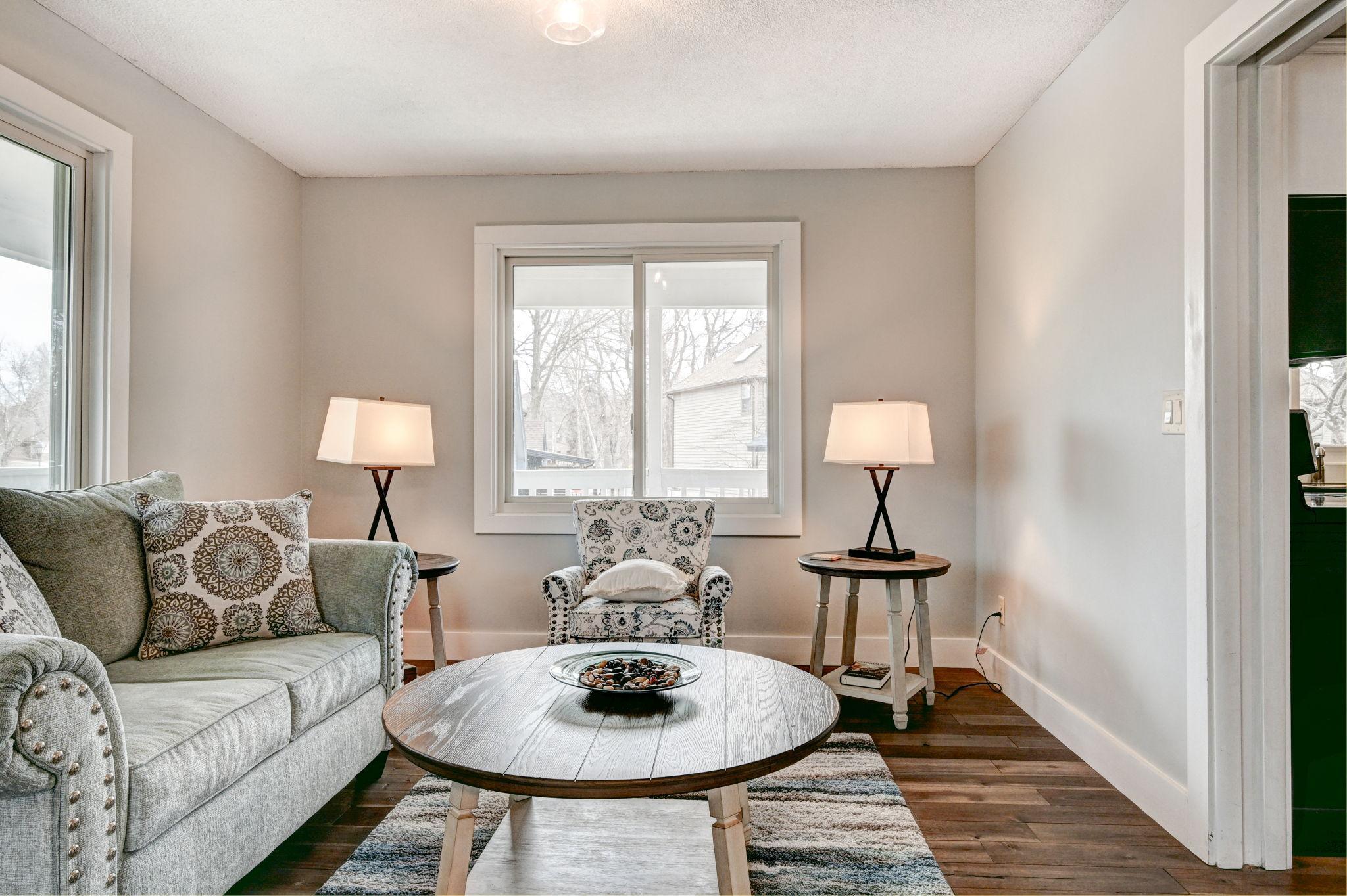 13-web-or-mls-14605 43rd Ave N 013Full.jpg