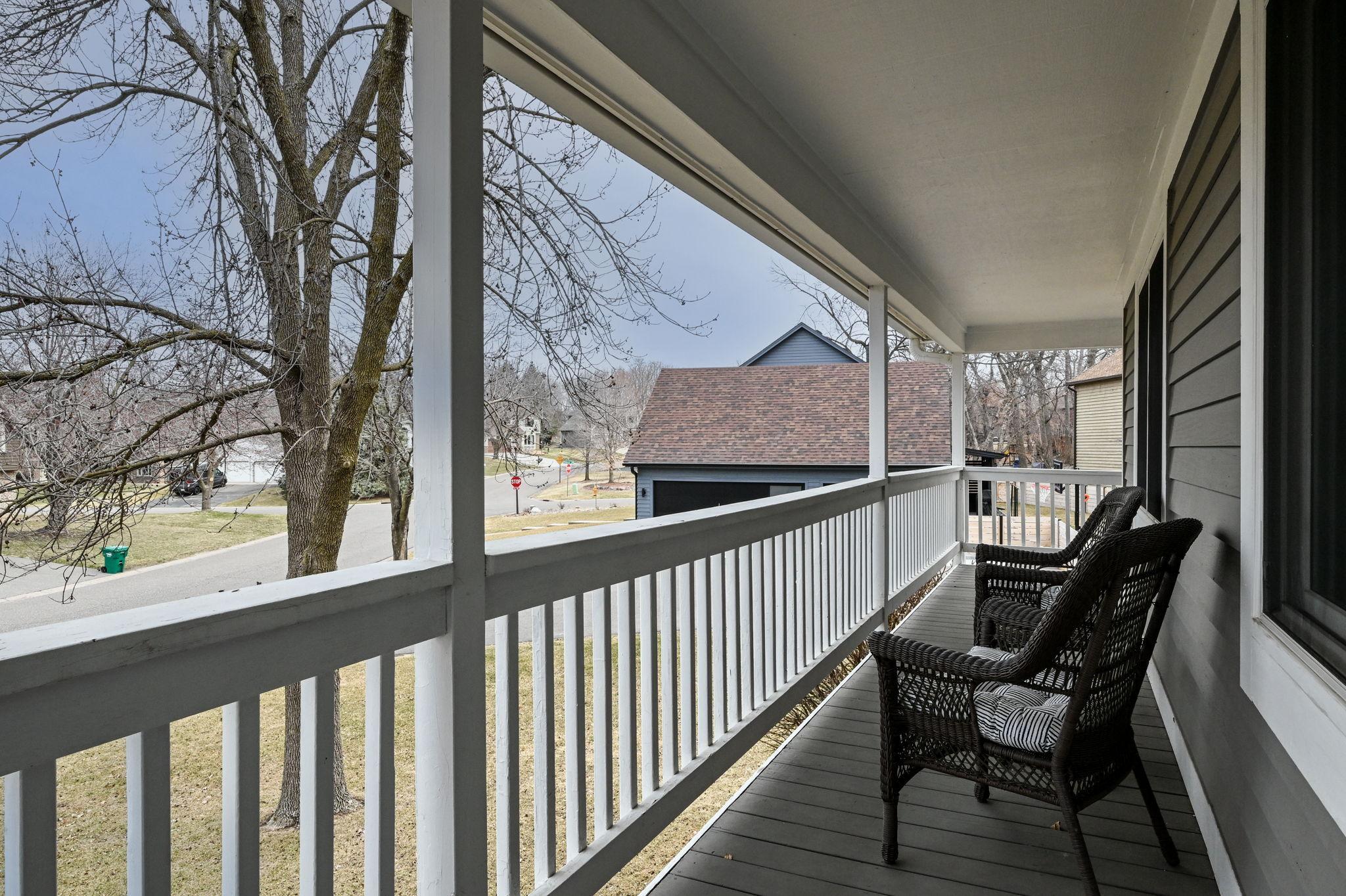 37-web-or-mls-14605 43rd Ave N 037Full.jpg