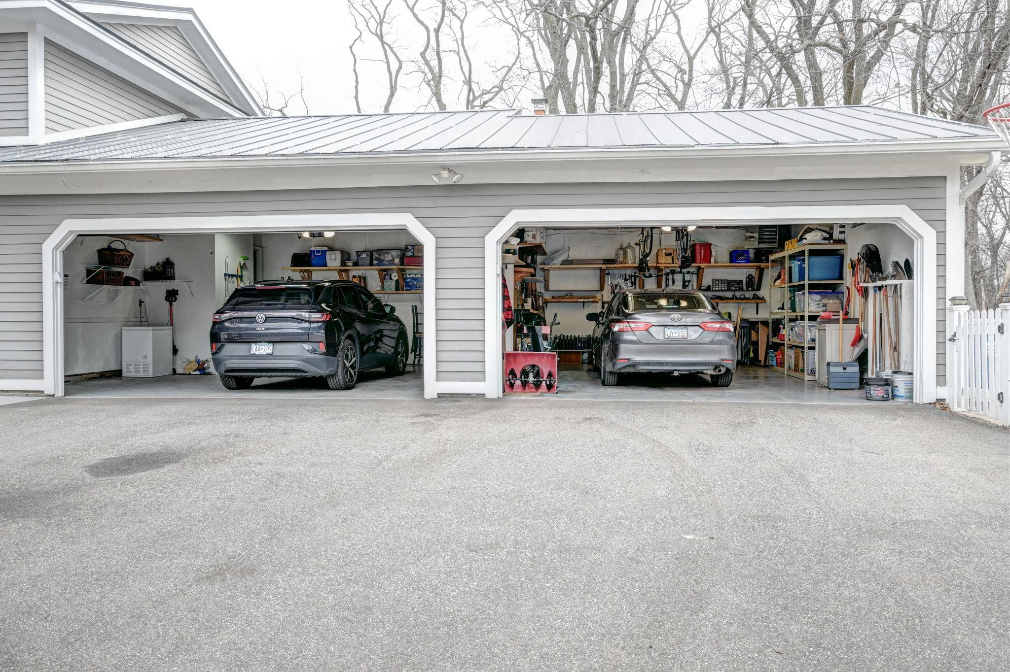 39-web-or-mls-14605 43rd Ave N 039Full.jpg