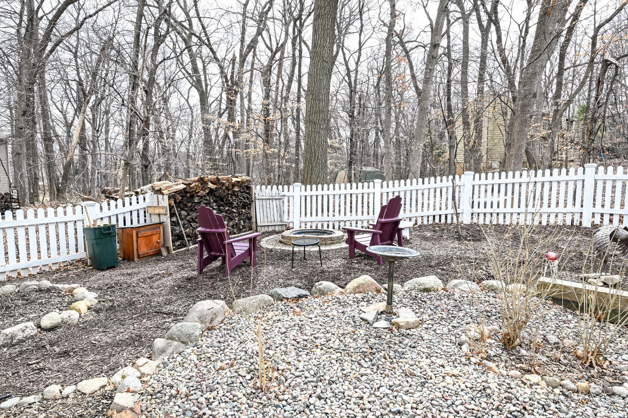 34-web-or-mls-14605 43rd Ave N 034Full.jpg