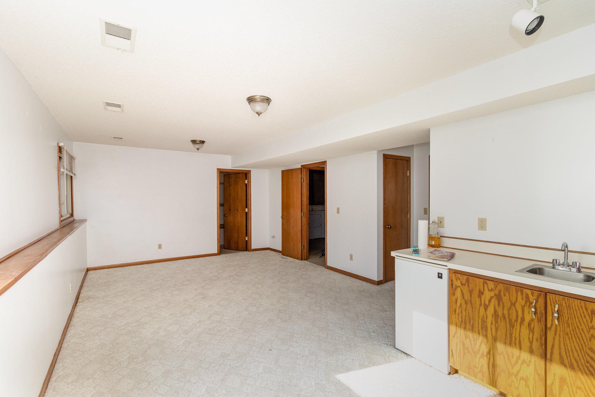 LL family room 3