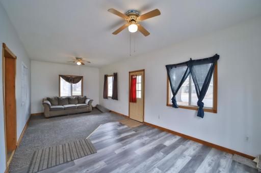 240 6th Street NW, Milaca, MN 56353