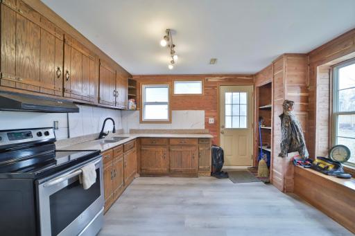 240 6th Street NW, Milaca, MN 56353