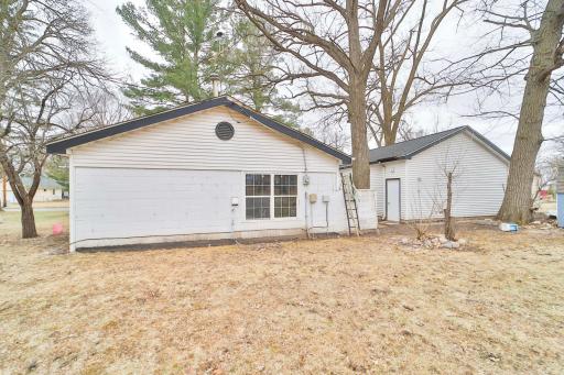 240 6th Street NW, Milaca, MN 56353