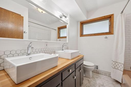 16447 Norwood Drive, Minnetonka, MN 55345