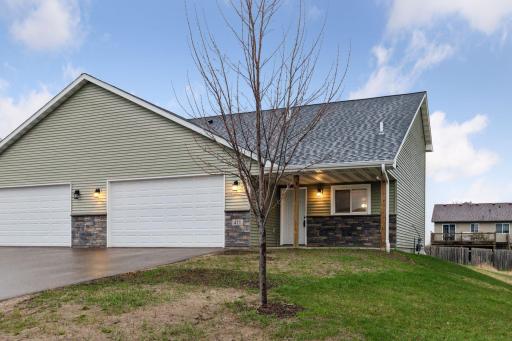 411 E Cheyenne Street, Roberts, WI 54023