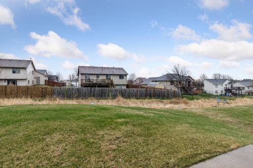 411 E Cheyenne Street, Roberts, WI 54023