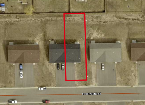 411 E Cheyenne Street, Roberts, WI 54023