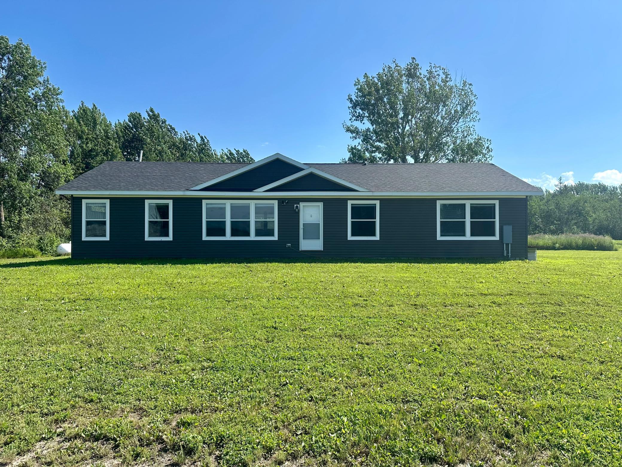 20337 County RD 3, Badger, MN 56714