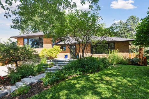 209 Ottawa Avenue S, Golden Valley, MN 55416