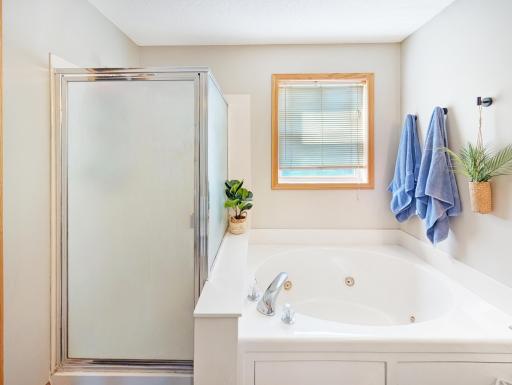 9033 Peony Lane N, Maple Grove, MN 55311