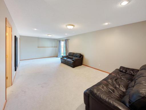 9033 Peony Lane N, Maple Grove, MN 55311