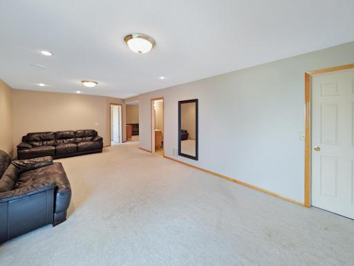 9033 Peony Lane N, Maple Grove, MN 55311