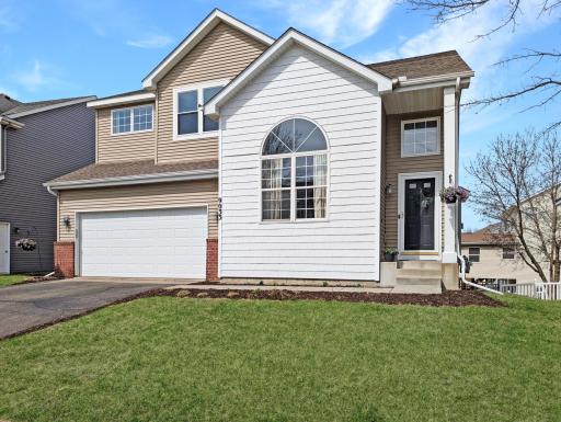 9033 Peony Lane N, Maple Grove, MN 55311