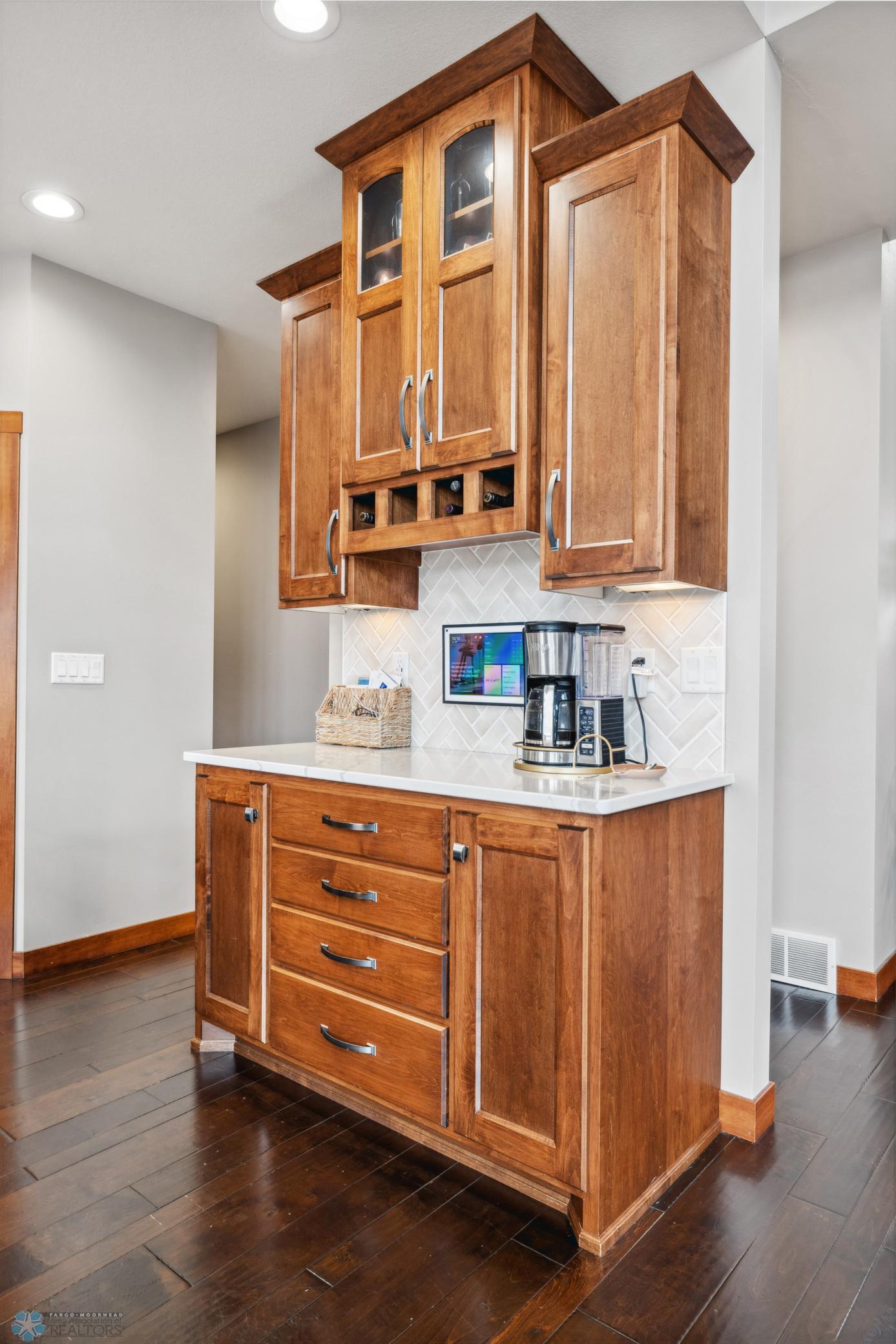 Amdak__639 47th Ave W West Fargo ND_0026.jpg