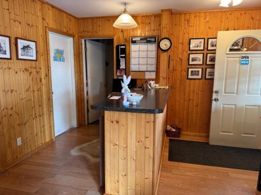 107 E Eau Claire Avenue, Warren, MN 56762