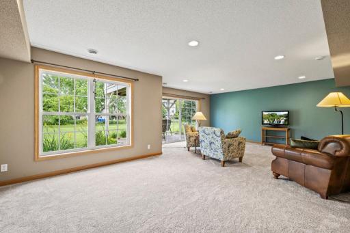 14425 Freesia Way, Saint Paul, MN 55124