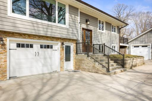 9470 Roy Road, Independence, MN 55328