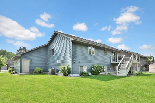 527 Glenmeadow Street, River Falls, WI 54022