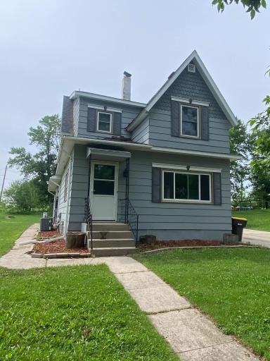 104 NE 3rd Street, Buffalo Lake, MN 55314