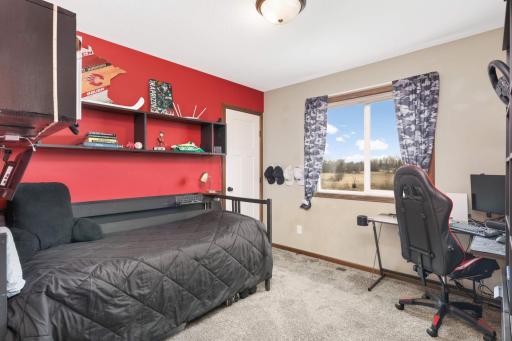 2056 Chestnut Street, Hugo, MN 55038