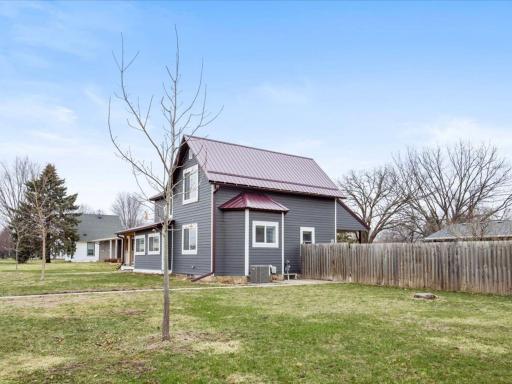 816 N 6th Street, Lake City, MN 55041