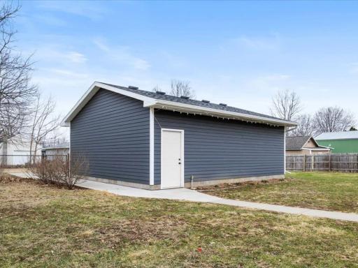 816 N 6th Street, Lake City, MN 55041