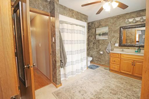 69 5th Street SE, Richmond, MN 56368