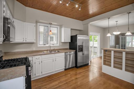 1439 Edmund Avenue, Saint Paul, MN 55104