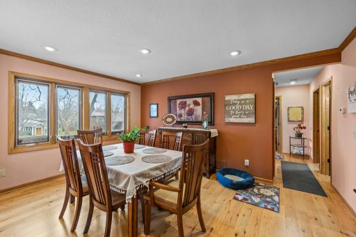 1535 Oakwood Drive, Saint Paul, MN 55126